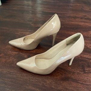 Nine West Tan Pumps